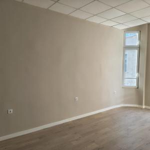 След, снимка 1