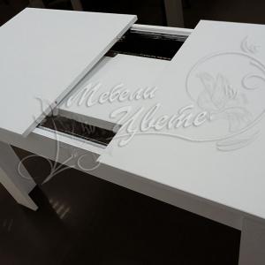 Разтегателна холна маса