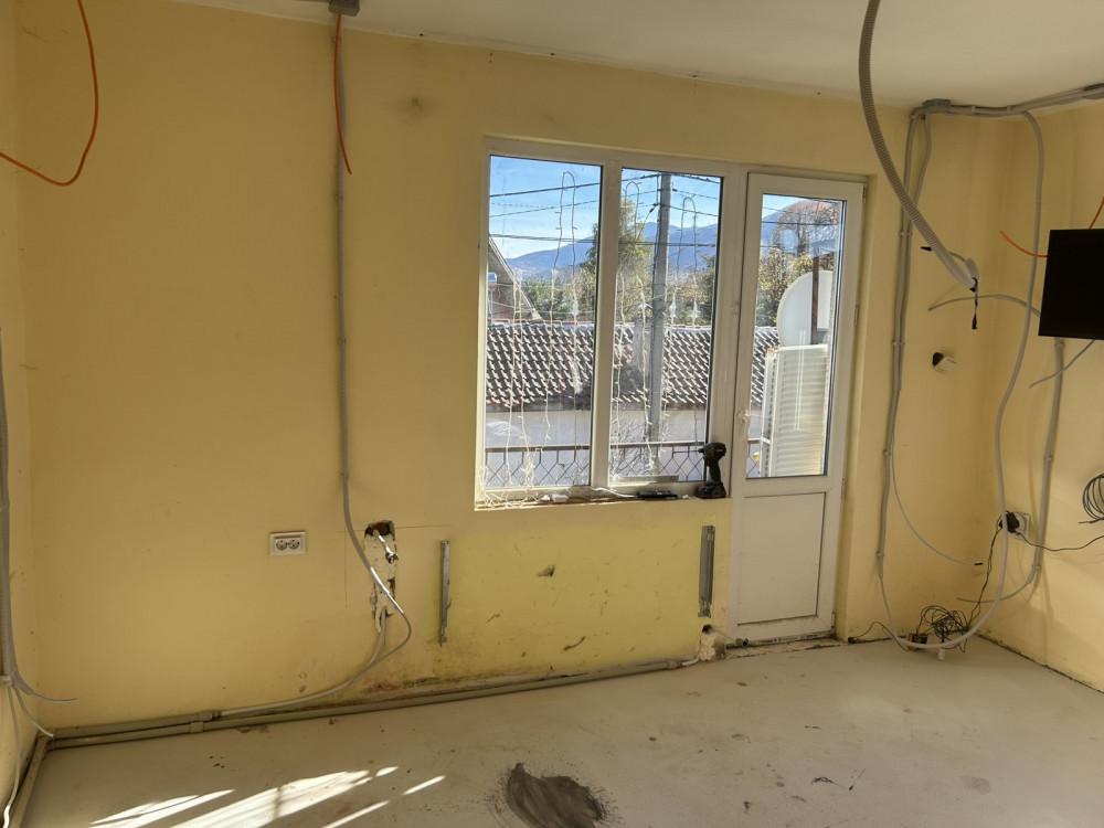 IMG-1b24f2cd7c669ed6bdcc6360645eb4b4-V