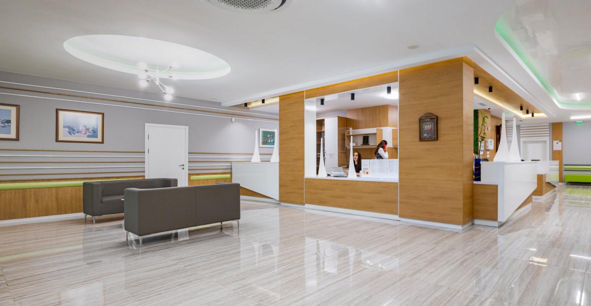 рецепция очна клиника ЛУКСОР