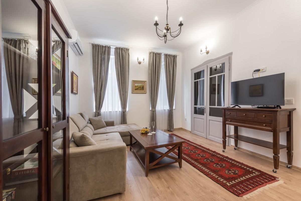 05-after-living-room-unit2.C_O4qGQI