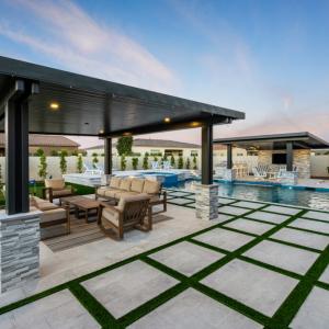 Изграждане и оформление на двор с басейн и кът за отдих