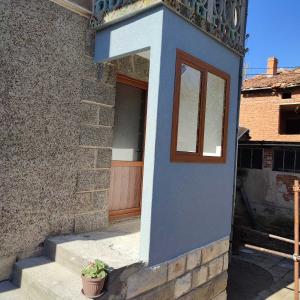 IMG-5c045398246c2ff9aaed2959e8e53ac4-V