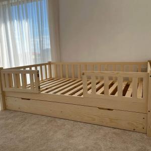 Монтесори легло